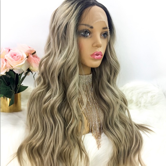 Liv | Lace Front Wig - Picture 3 of 8